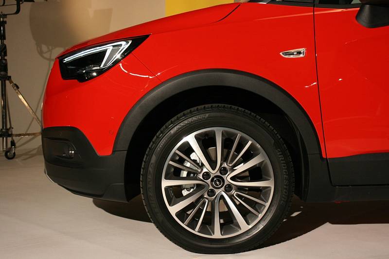 Opel Crossland X.