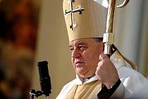 Královéhradeckou diecézi spravoval nový pražský arcibiskup Dominik Duka 12 let. O Velikonocích přišel čas se rozloučit. Posledním jeho zastavením před nástupem na dovolenou, po které se ujme nové funkce, byla v pondělí katedrála v Kutné Hoře-Sedlci.