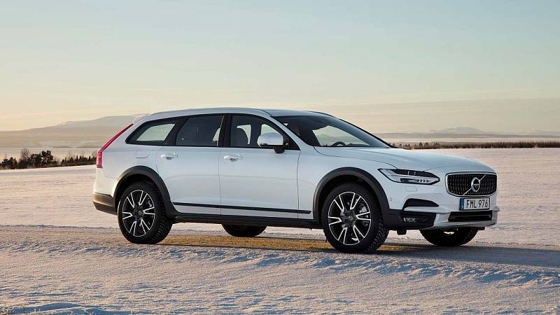 Volvo V90 Cross Country.