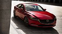 Modernizovaná Mazda 6 nabídne už v základní verzi bohatou výbavu