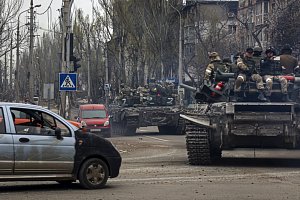 Ruské tanky v Mariupolu