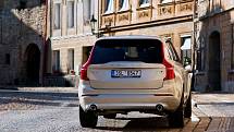 Volvo XC90.