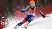 Virtuoska Vanessa Mae v obřím slalomu na olympijských hrách v Soči.