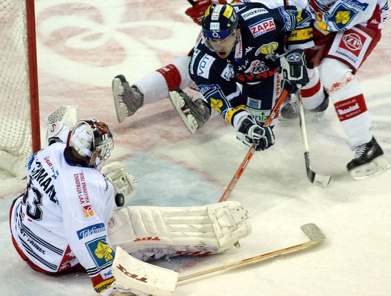 Gambrinus liga HC Bílí Tygři vs HC Oceláři Třinec