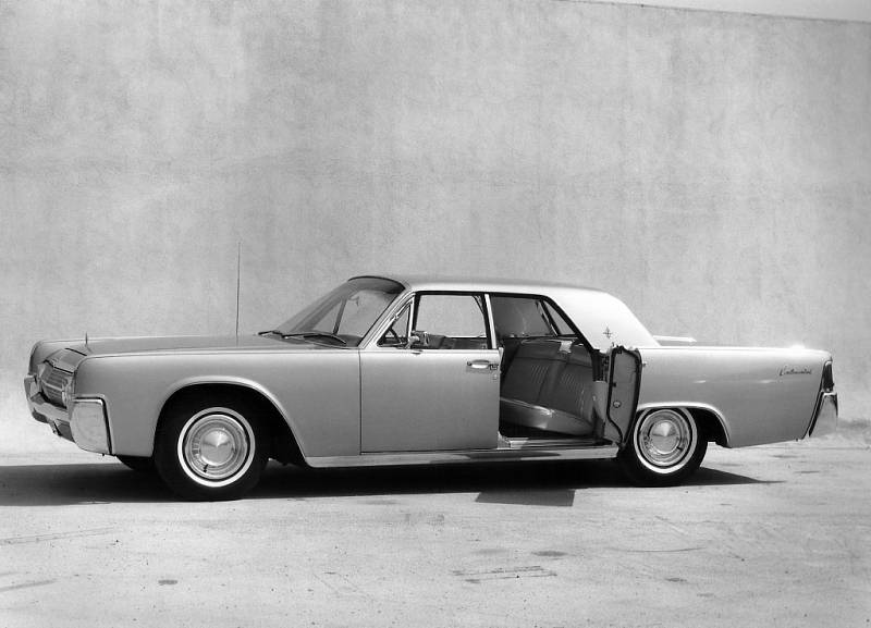 Lincoln Continental.