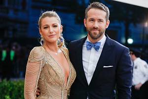 Blake Lively a Ryan Reynolds jsou i po letech jak zamilovaní puberťáci.