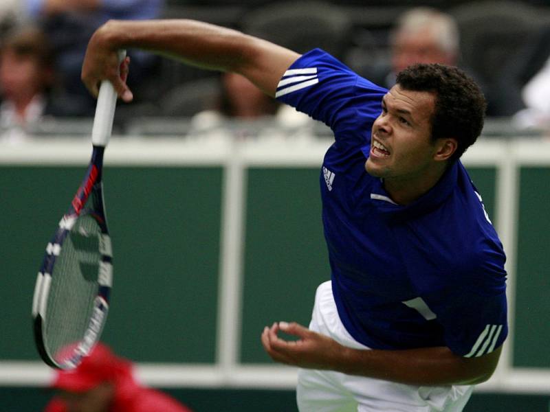 Jo-Wilfried Tsonga ve čtvrtfinále Davis Cupu proti České republice.