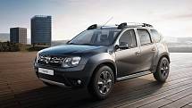 10. Dacia Duster. Kompaktnímu SUV od Dacie inženýři nadělili zavazadelník o objemu 475 litrů. Za cenu 249 900 Kč dostanete základní výbavu Access, 1,6litrový motor a bohužel pohon pouze předních kol.