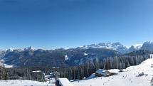 Lyžařské středisko Dachstein-West na pomezí Horních Rakous a Salcburska