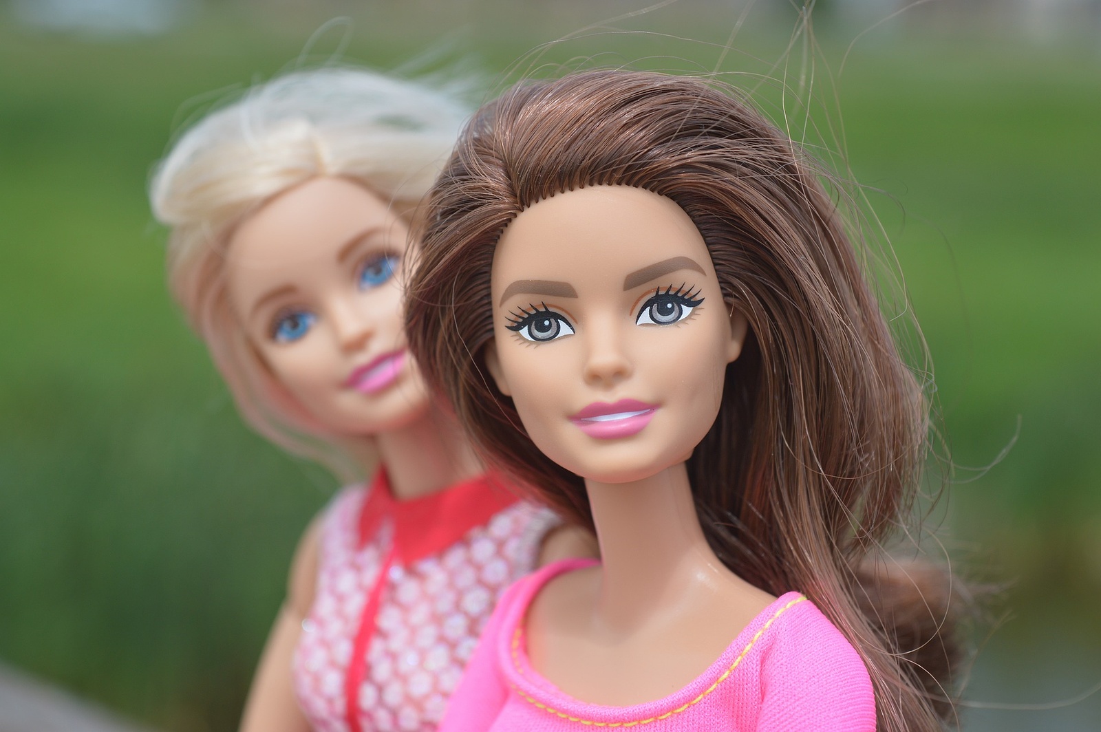 KVÍZ: Legendární Barbie: Víte, kdy vznikla ta vůbec první? A která ukázala  zuby? - Hodonínský deník