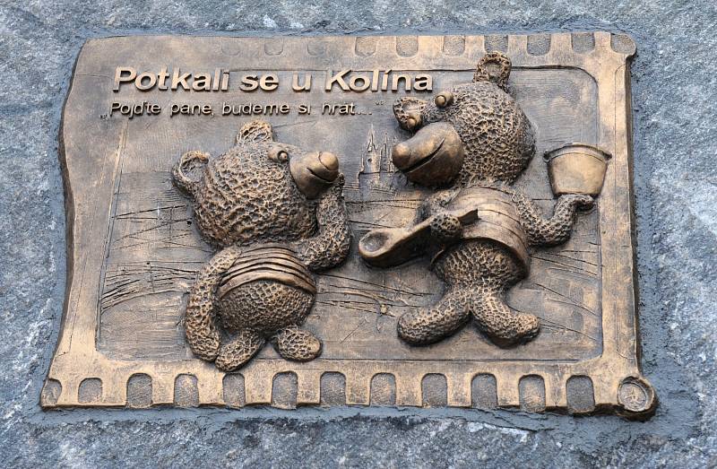 Vzpomínka na Břetislava Pojara a jeho plyšové hrdiny v Kolíně