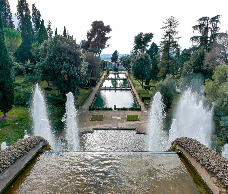 Zahrada u Villy d'Este je plná vodních prvků