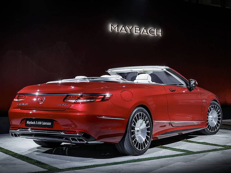 Mercedes-Maybach S 650 Cabriolet.