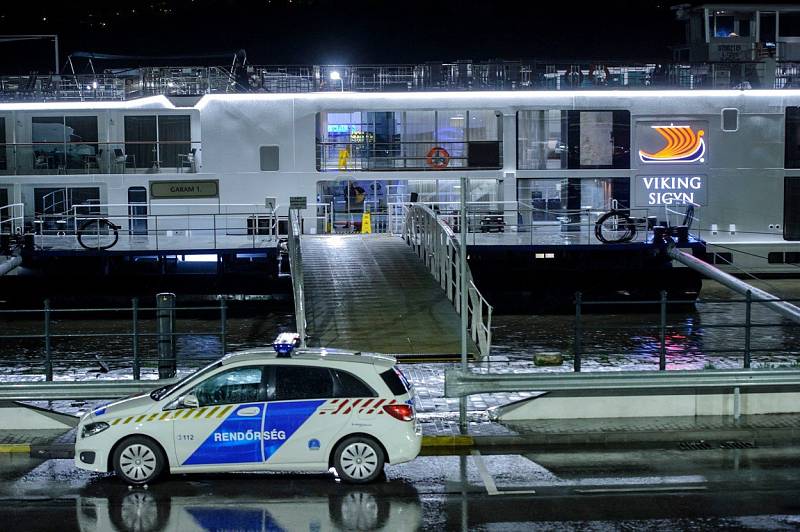 Potopení lodi s turisty v Budapešti