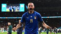 Leonardo Bonucci slaví postup Itálie do finále mistrovství Evropy.