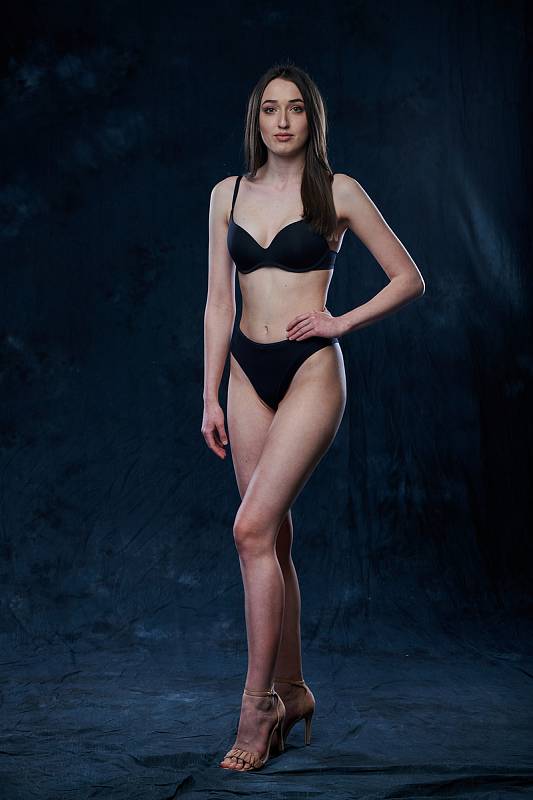 Finalistka Miss OK 2022 Karolína Bubáková, 18 let, z Loun