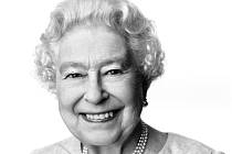Britská královna Alžběta II. nechala u příležitosti svých 88. narozenin pořídit svůj nový fotografický portrét, jehož autorem je David Bailey. 