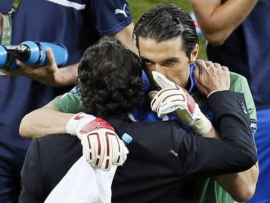 Gianluigi Buffon vychytal pro Italy postup do semifinále Euro.
