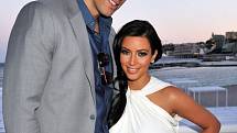 Dvouměsíční sňatek s basketbalovým hráčem Krisem Humphriesem vyšlo americkou televizní hvězdu Kim Kardashianovou draho.