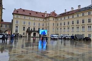 Na Pražském Hradě už před inaugurací vládne předslavnostní atmosféra.