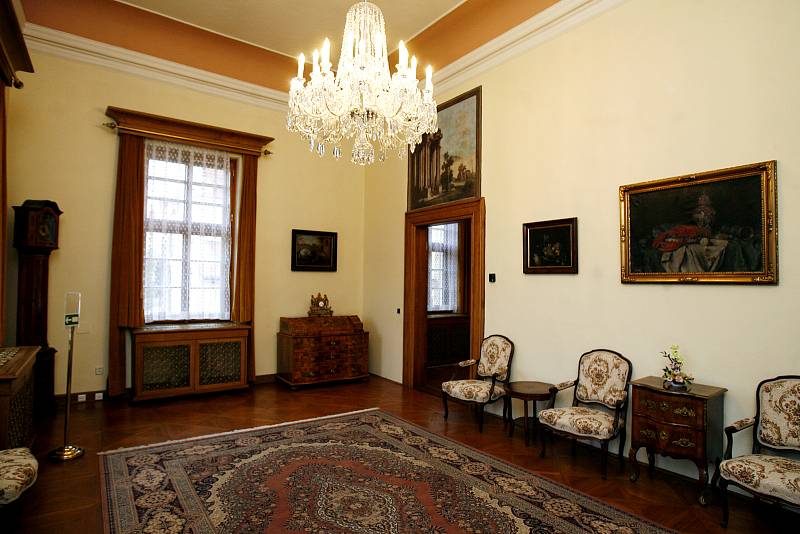 Reprezentační prostory Hrzánského paláce v Loretánské ulici v Praze