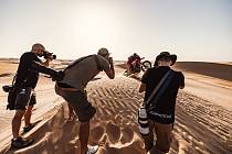 Jedenáctičlenný tým Mariana Chytky bude při Rallye Dakar dodávat snímky desítkám klientů