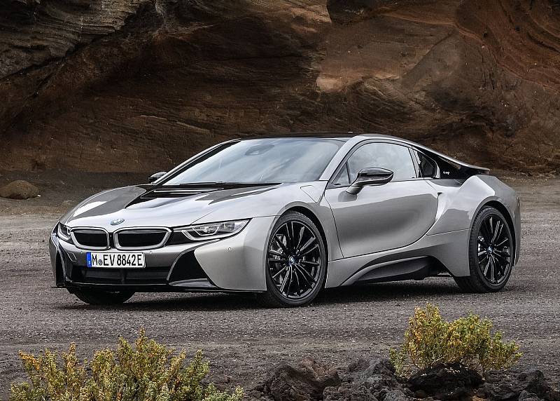 BMW i8 Coupé. Emise: 42 g/CO2 na km. Spotřeba: 1,9 l/100 km.