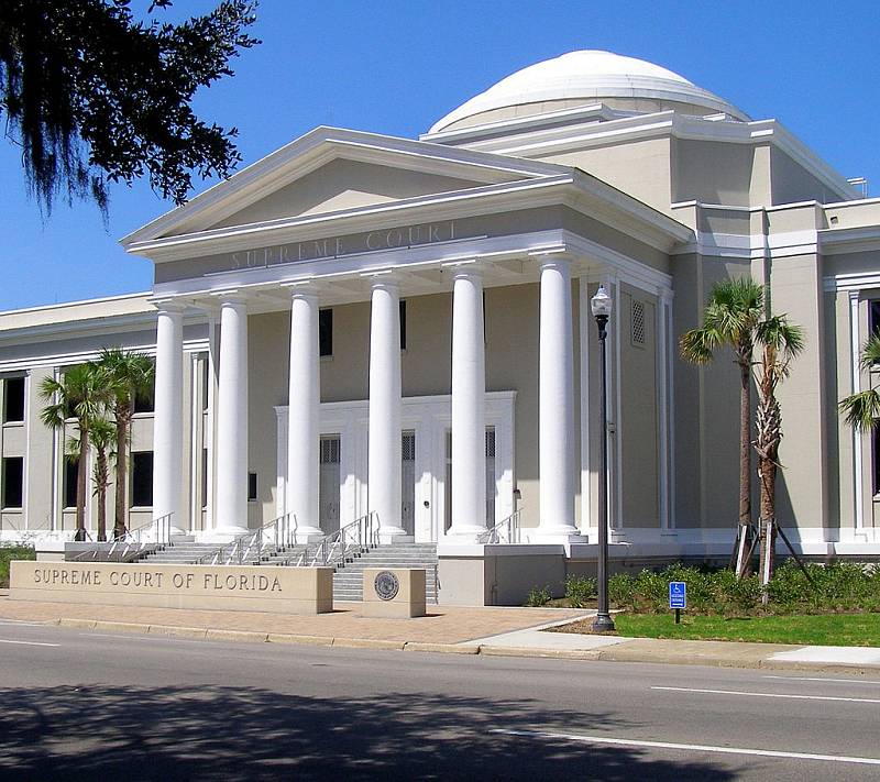 Budova Nejvyššího soudu na Floridě v Tallahassee