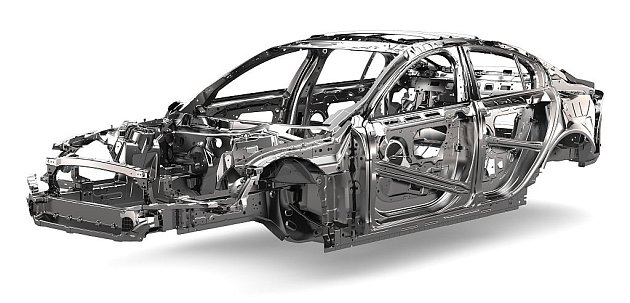 Jaguar XE bude první auto s celohliníkovou samonosnou karosérií ve své třídě.