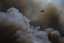 pomáhá s hašením lesního požáru v turecké provincii Mugla, 9. srpna 2021.      si turecká vláda pronajala od Moskvy. provincie Ömer Faruk Coşkun. Příčina nehody zatím není známá. Na místo bylo vysláno několik záchranářských skupin