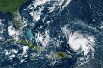 Satelitní snímek hurikánu Dorian nad Atlantickým oceánem