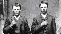 Bratři Jesse (vlevo) a Frank Jamesovi, legendární banditi. Snímek pochází z roku 1872.