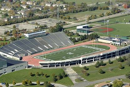 Východní michiganská univerzita: třicetitisícový stadion na americký fotbal