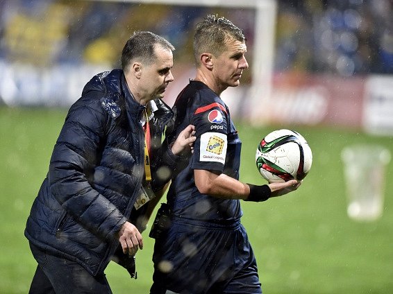 Michal Paták předvedl další zářez, za vymyšlenou penaltou je podle mnohých sázkařská mafie.