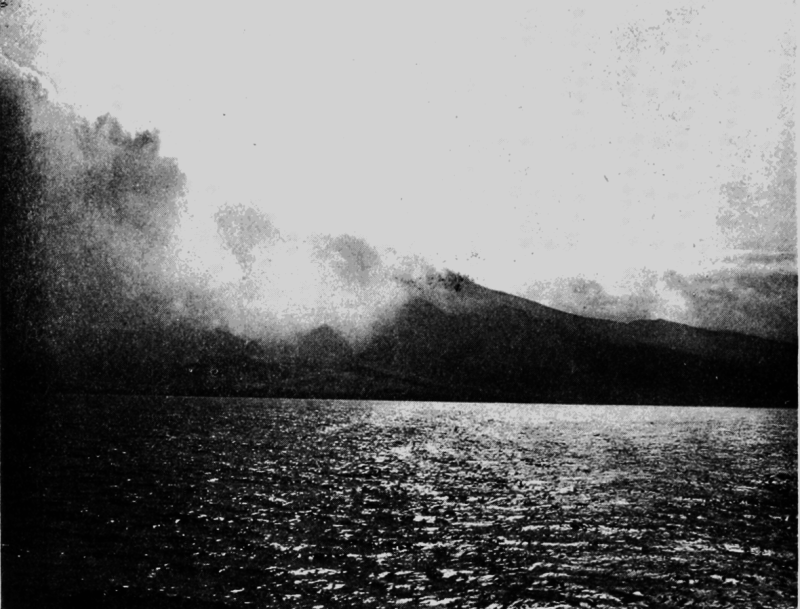 Sopka Mount Pelée v první etapě erupce