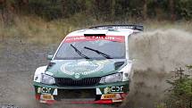 Brazilská posádka Paulo Nobre a Gabriel Morales s vozem Škoda Fabia R5 během Britské rallye