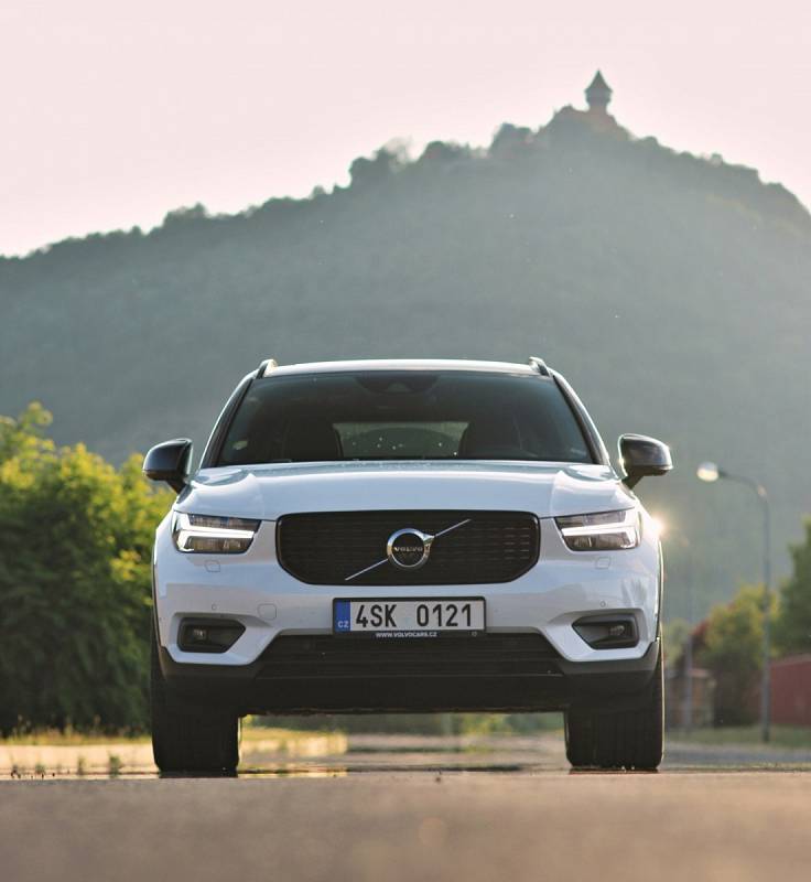 Volvo XC40 T5 AWD R-Design.