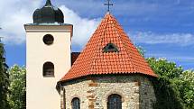 Nejstarším křestanským kostelem v České republice je římskokatolický Kostel sv. Klementa na Levém Hradci.