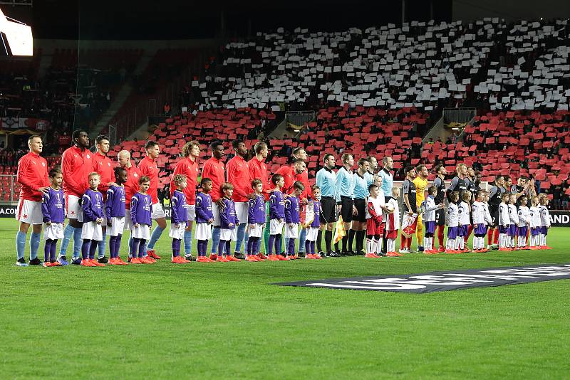 Zápas fotbalové Evropské ligy  SK Slavia Praha - Sevilla FC v Edenu.
