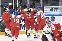 Čeští hokejisté nastoupili proti Lotyšsku i s Davidem Pastrňákem, který se hned gólově prosadil.