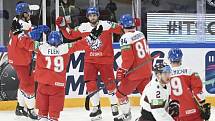Čeští hokejisté nastoupili proti Lotyšsku i s Davidem Pastrňákem, který se hned gólově prosadil.