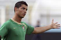 Portugalská fotbalová hvězda Cristiano Ronaldo bude oblékat dres Realu Madrid.