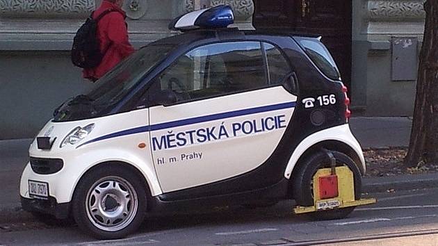 Takhle to vypadá, když mají policisté den blbec.