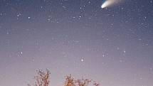Hale-Boppova kometa na snímku v roce 1997