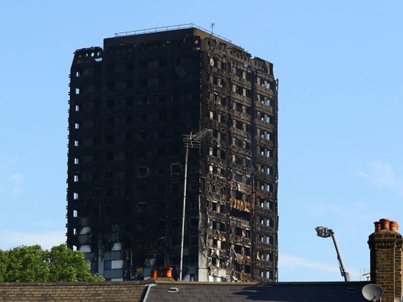 Výškový budova v Londýně po tragickém požáru.