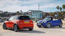 Mini Cooper S a Cabriolet.