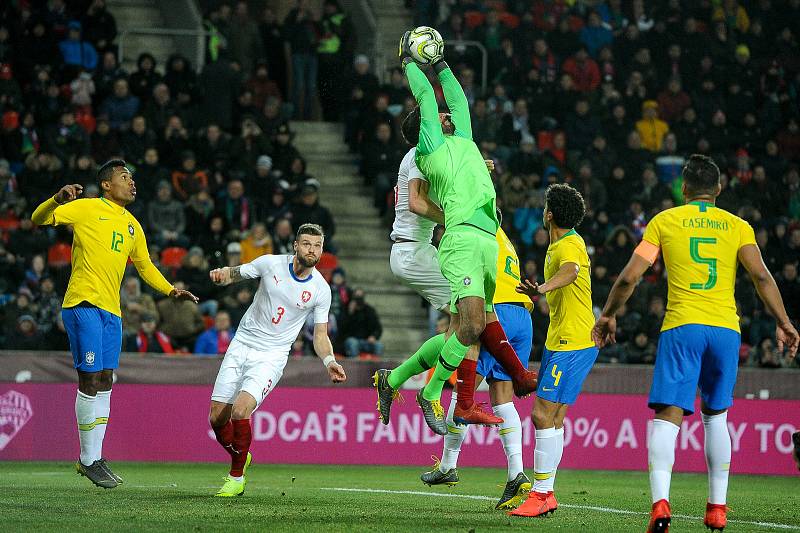 Přátelský fotbalový zápas, Česká republika (CZE) - (BR) Brazilská fotbalová reprezentace, 26. března 2019 v Praze. Na snímku (střed) Alisson Becker.