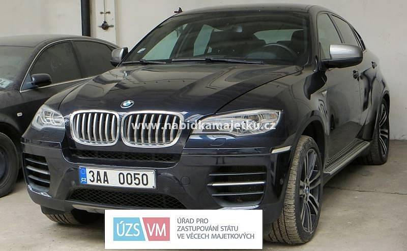 Zajímavou koupí by mohlo být toto SUV BMW X6