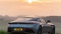 Aston Martin DB11 AMR 2019