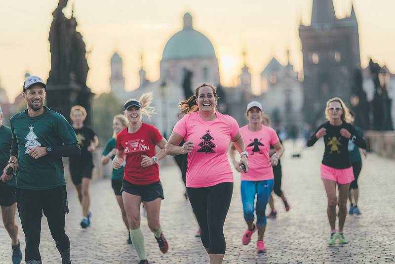 Babeta Schneiderová pomáhá lidem. Jako ředitelka hotelů poskytla útočiště pražským bezdomovcům během první vlny pandemie covidu. Stála také u zrodu výstavby veřejných záchodků v africké Ghaně